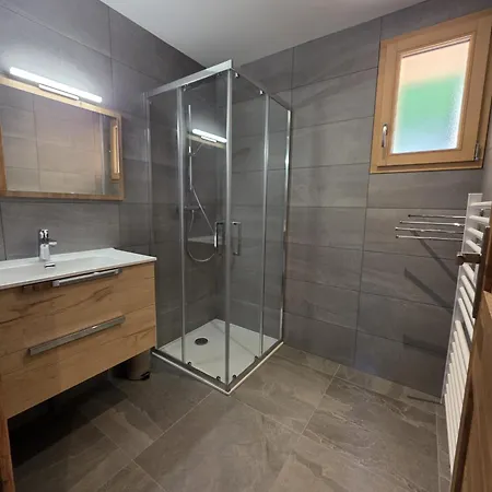 De La Chataigneraie Apartment La Lechere